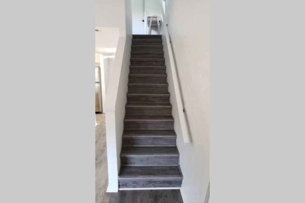Discover Luxury Condo Steps Away From Celebration Pointe And I-75! Gainesville Exterior photo